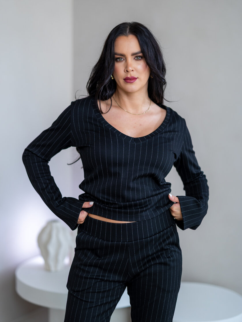 TOP “ANNETTE” - VÉČKOVÝ VÝSTRIH, ROZŠÍRENÉ RUKÁVY