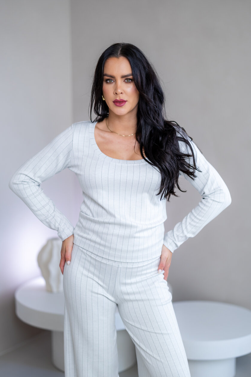 TOP “ANNETTE” - VEĽKÝ GUĽATÝ VÝSTRIH, PRILIEHAVÉ RUKÁVY