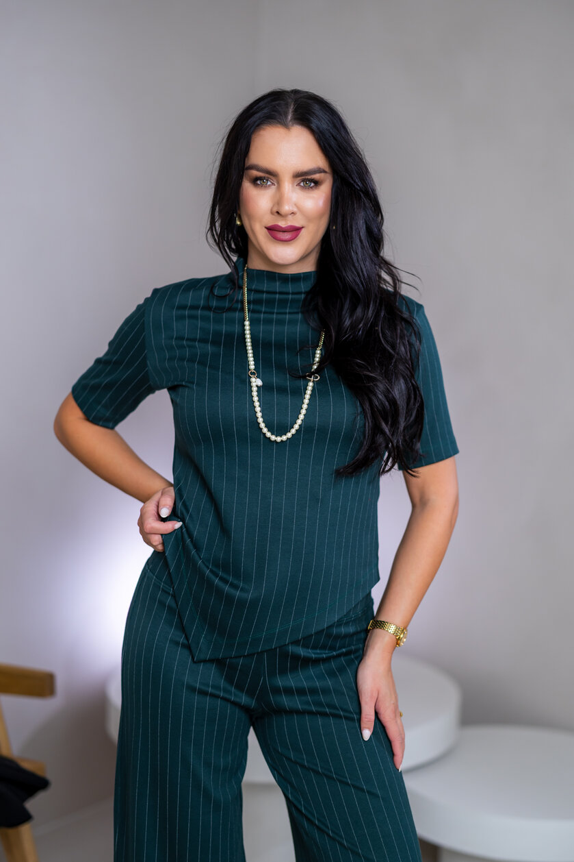 TOP “CAMILLA” - PRINECHANÝ STOJAČIK, PRILIEHAVÉ RUKÁVY