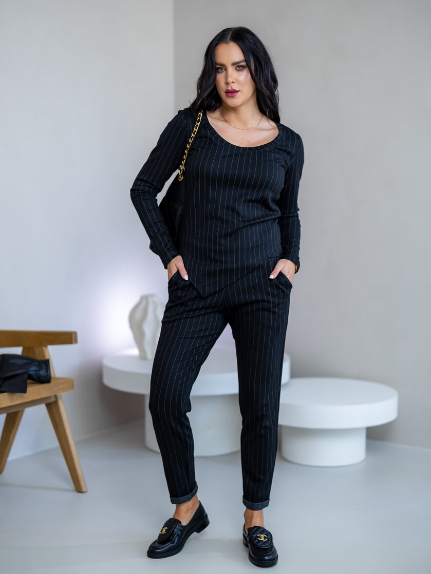 TOP “CAMILLA” - VEĽKÝ GUĽATÝ VÝSTRIH, PRILIEHAVÉ RUKÁVY