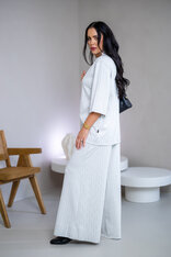 TOP “ELIZABETH” S PRINECHANÝM STOJAČIKOM A 3/4 RUKÁVMI