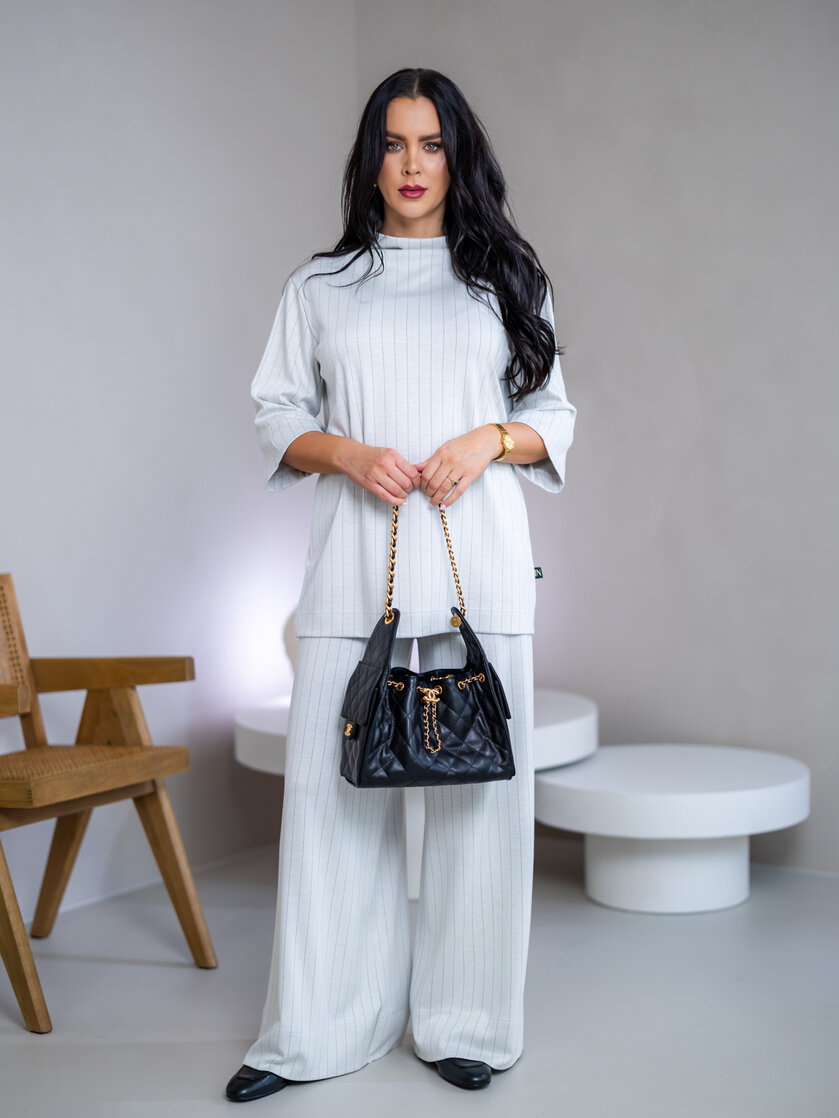 TOP “ELIZABETH” S PRINECHANÝM STOJAČIKOM A 3/4 RUKÁVMI