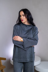 TOP “ELIZABETH” S PRINECHANÝM STOJAČIKOM A DLHÝMI RUKÁVMI