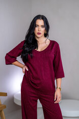 TOP “ELIZABETH” S VÉČKOVÝM VÝSTRIHOM A 3/4 RUKÁVMI