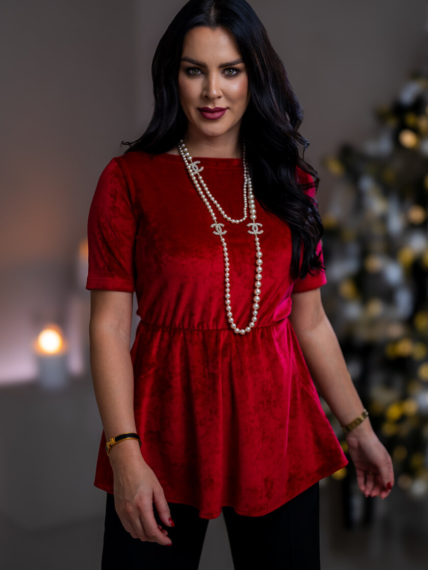 TOP “PATRICIA” - LODIČKOVÝ VÝSTRIH, PRILIEHAVÉ RUKÁVY