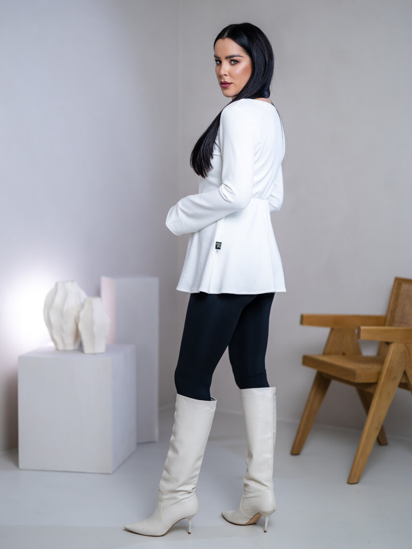 TOP “PATRICIA” - LODIČKOVÝ VÝSTRIH, ROZŠÍRENÉ RUKÁVY