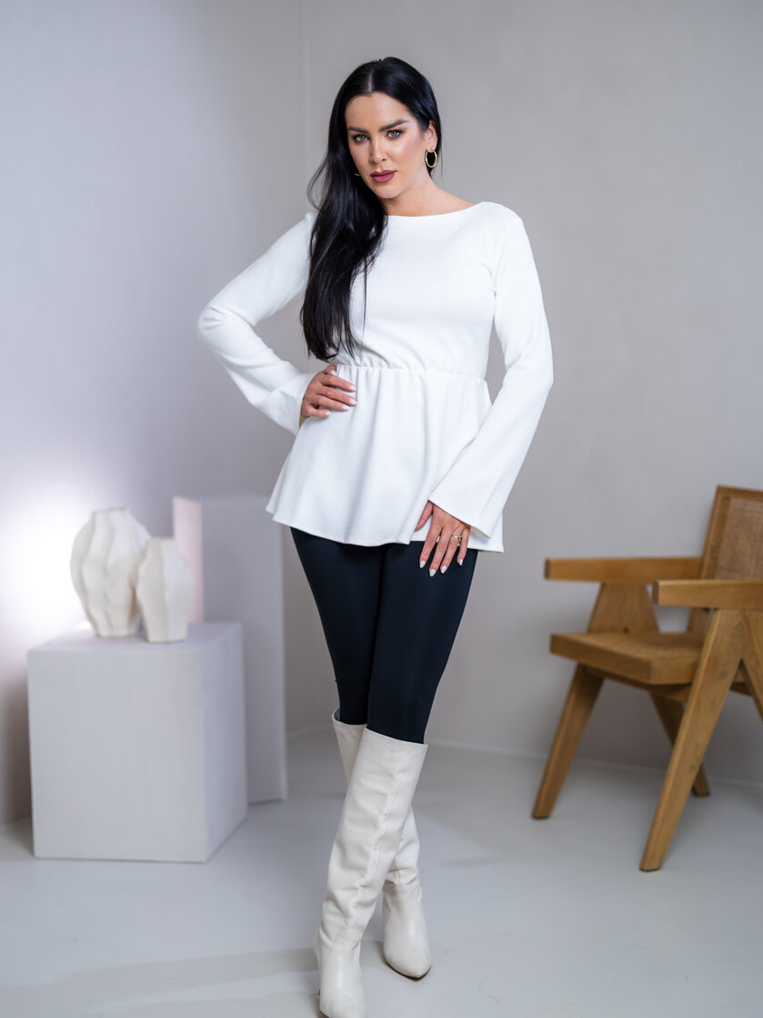 TOP “PATRICIA” - LODIČKOVÝ VÝSTRIH, ROZŠÍRENÉ RUKÁVY