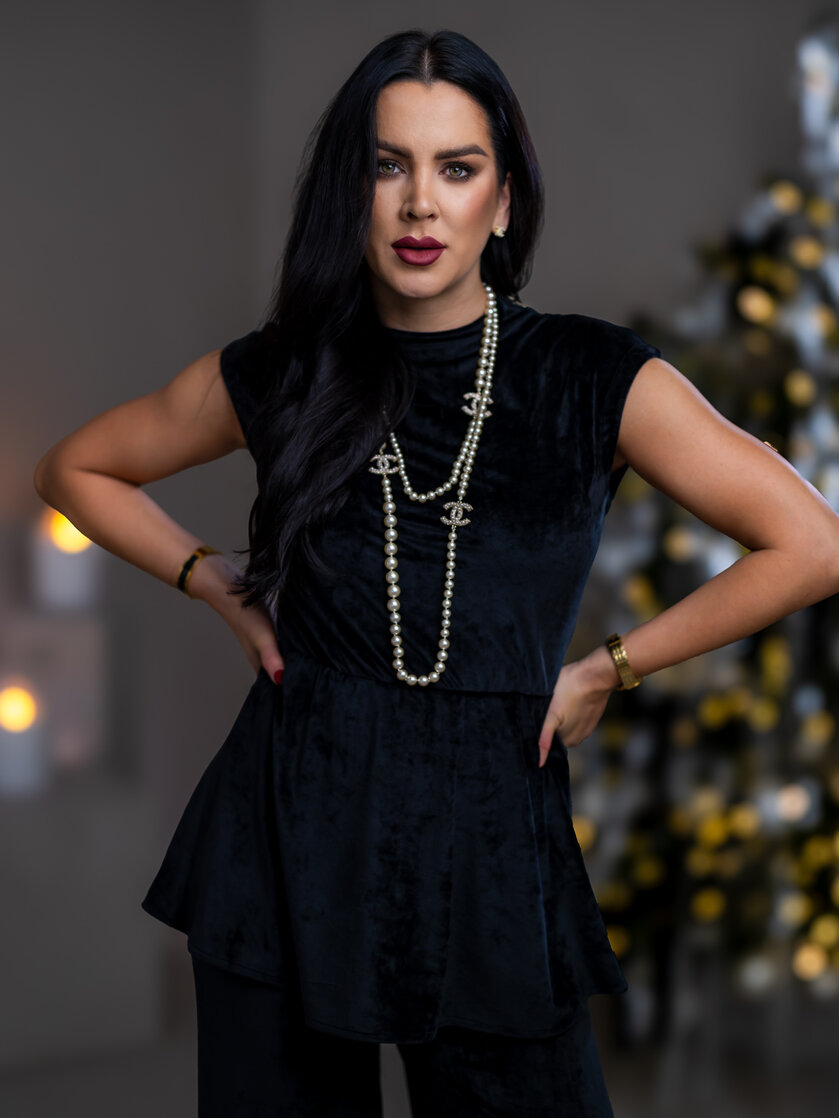 TOP “PATRICIA” - PRINECHANÝ STOJAČIK, PADNUTÉ PLECIA