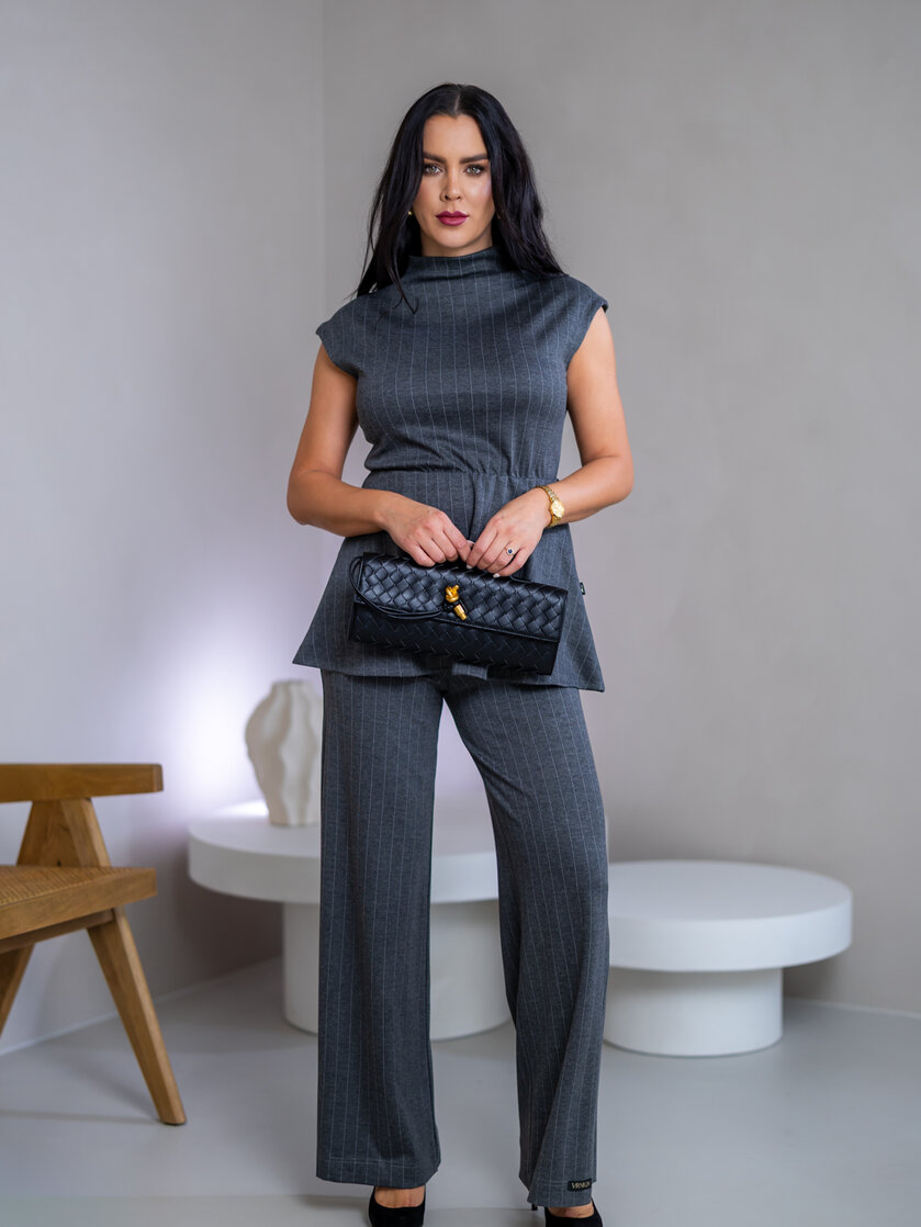 TOP “PATRICIA” - PRINECHANÝ STOJAČIK, PADNUTÉ PLECIA