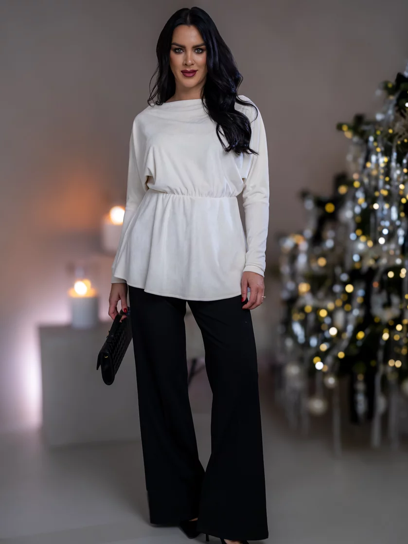 TOP “PATRICIA“ S NETOPIERÍMI RUKÁVMI TOP “PATRICIA“ S NETOPIERÍMI RUKÁVMI