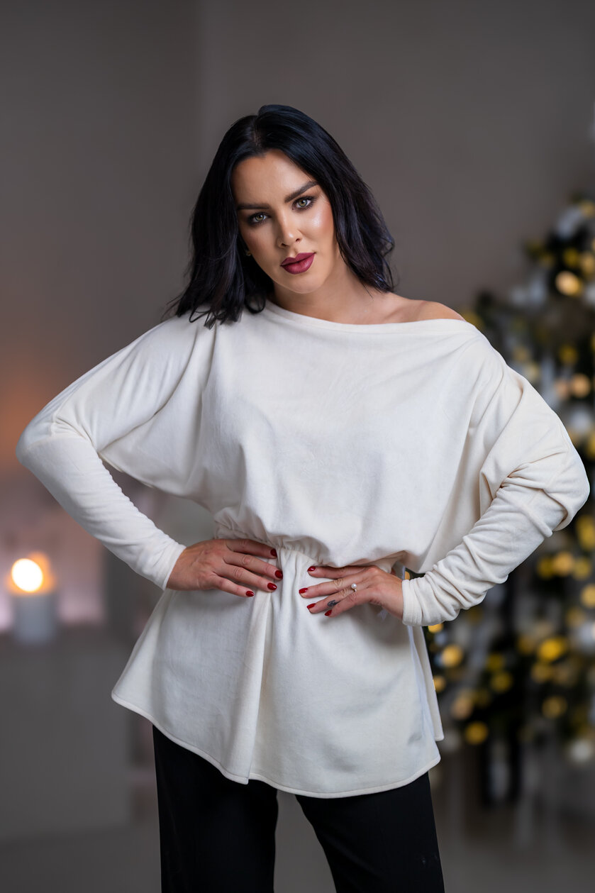 TOP “PATRICIA“ S NETOPIERÍMI RUKÁVMI