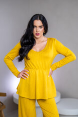 TOP “PATRICIA” - VÉČKOVÝ VÝSTRIH, PRILIEHAVÉ RUKÁVY