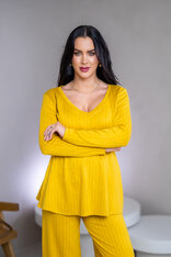 TOP “PATRICIA” - VÉČKOVÝ VÝSTRIH, PRILIEHAVÉ RUKÁVY