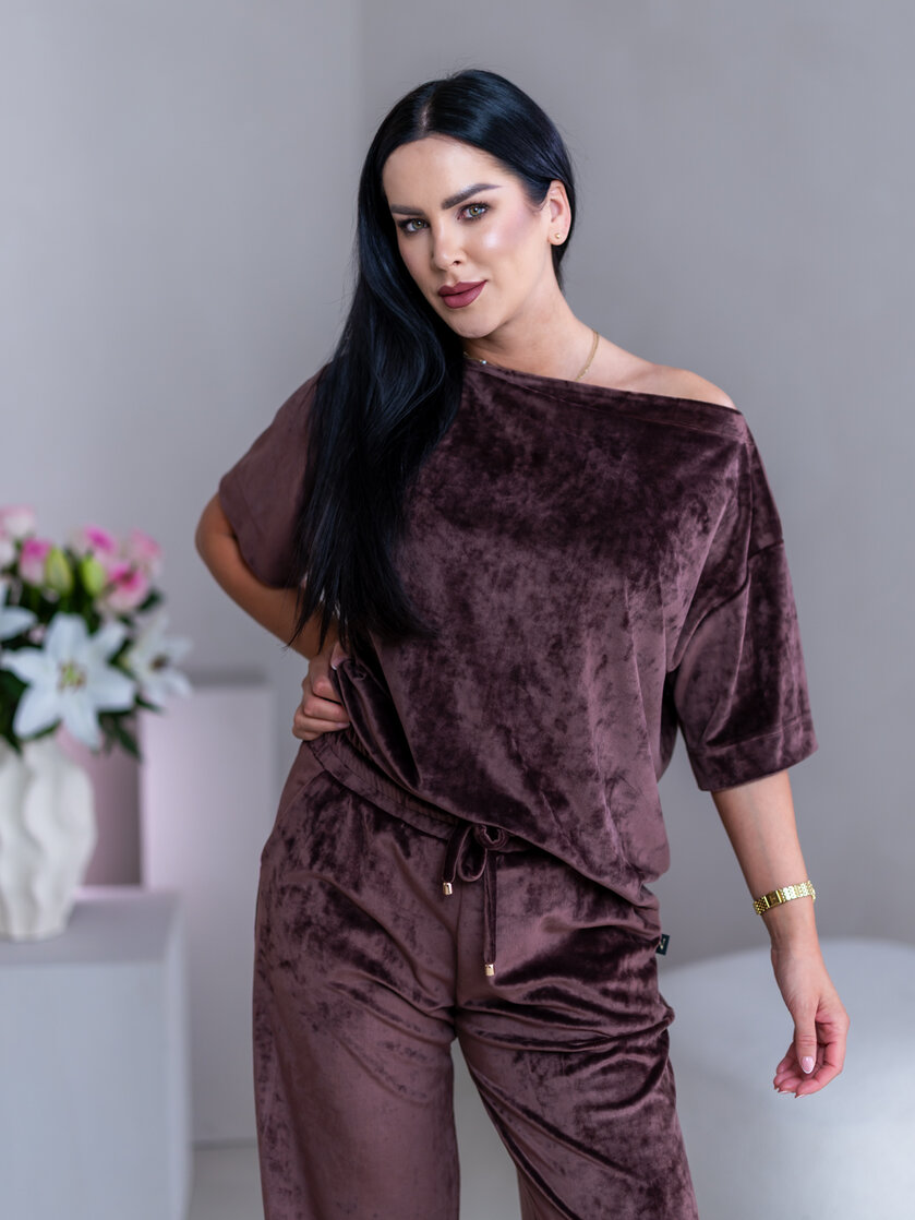 TRIČKO “MELANIE” S LODIČKOVÝM VÝSTRIHOM