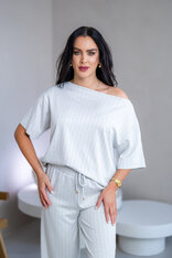 TRIČKO “MELANIE” S LODIČKOVÝM VÝSTRIHOM