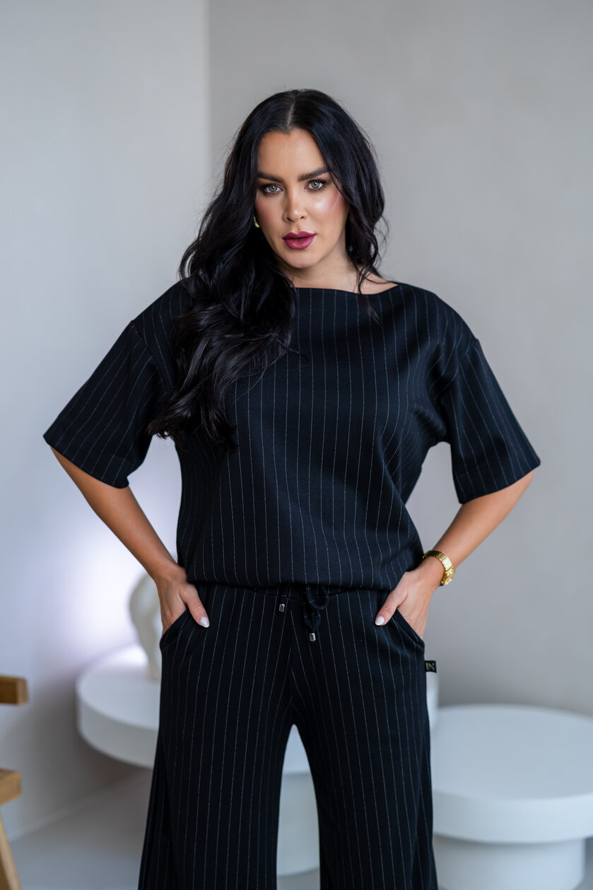 TRIČKO “MELANIE” S LODIČKOVÝM VÝSTRIHOM