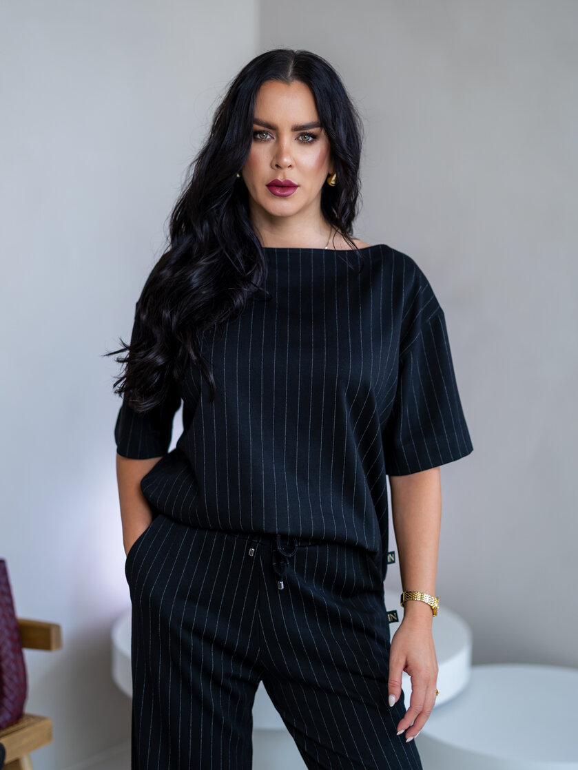 TRIČKO “MELANIE” S LODIČKOVÝM VÝSTRIHOM