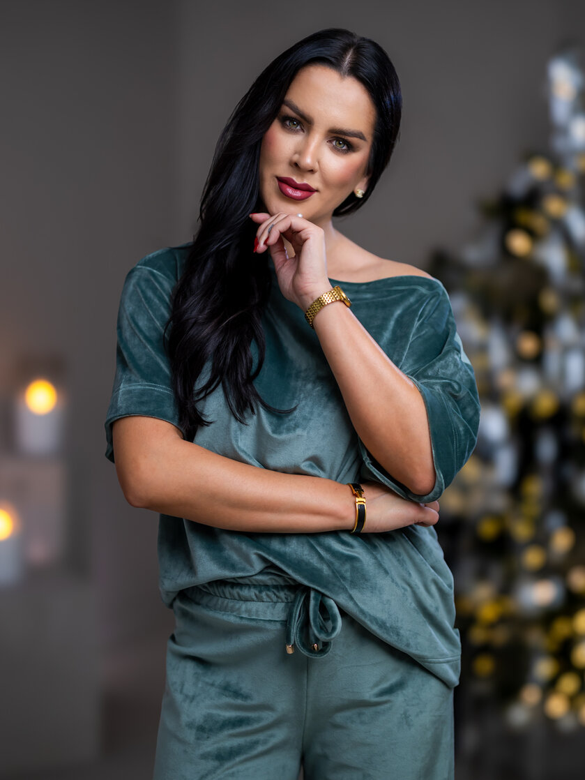 TRIČKO “MELANIE” S LODIČKOVÝM VÝSTRIHOM