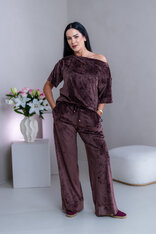 TRIČKO “MELANIE” S LODIČKOVÝM VÝSTRIHOM