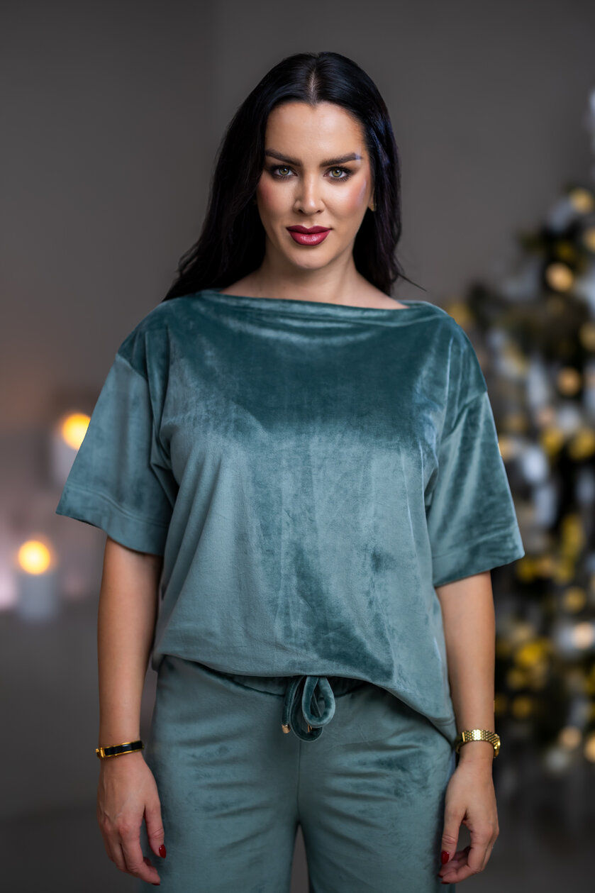 TRIČKO “MELANIE” S LODIČKOVÝM VÝSTRIHOM