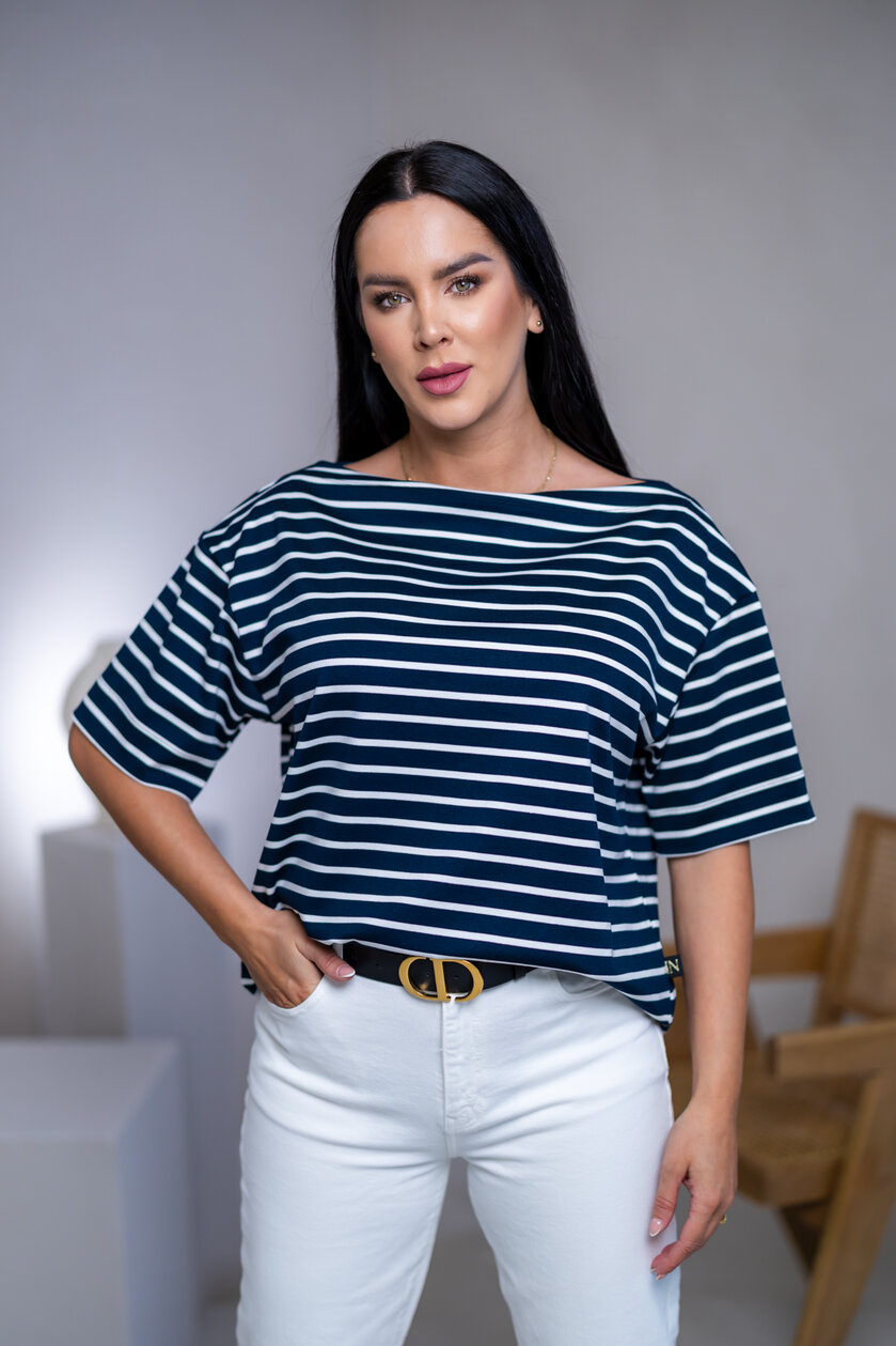 TRIČKO “MELANIE” S LODIČKOVÝM VÝSTRIHOM - PÁSIK