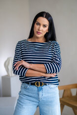 TRIČKO “VANDA” S LODIČKOVÝM VÝSTRIHOM - PÁSIK