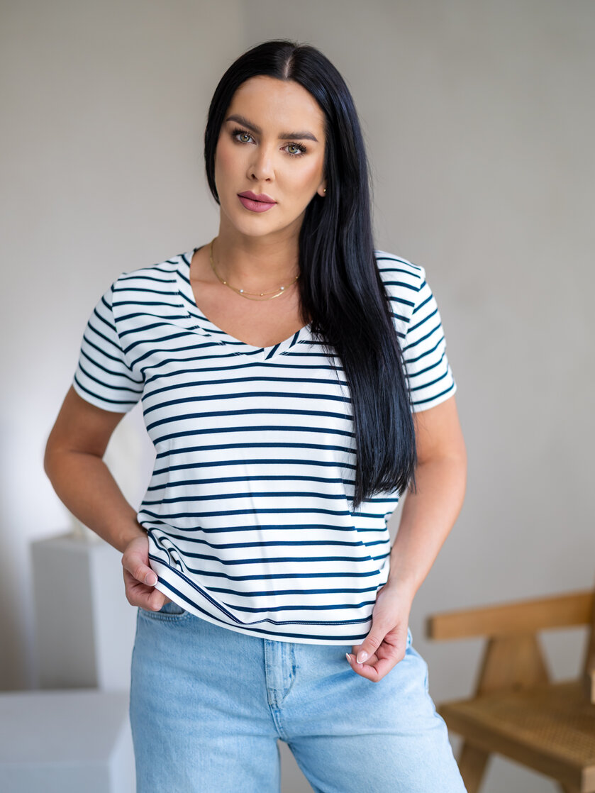 TRIČKO “VANDA” S VÉČKOVÝM VÝSTRIHOM - PÁSIK