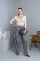 TRIČKO “VERONIKA“ - VEĽKÝ VÉČKOVÝ VÝSTRIH TRIČKO “VERONIKA“ - VEĽKÝ VÉČKOVÝ VÝSTRIH