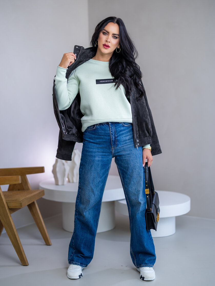 ZÁKLADNÁ MIKINA “BIANCA” - ETIKETA NA PRSIACH