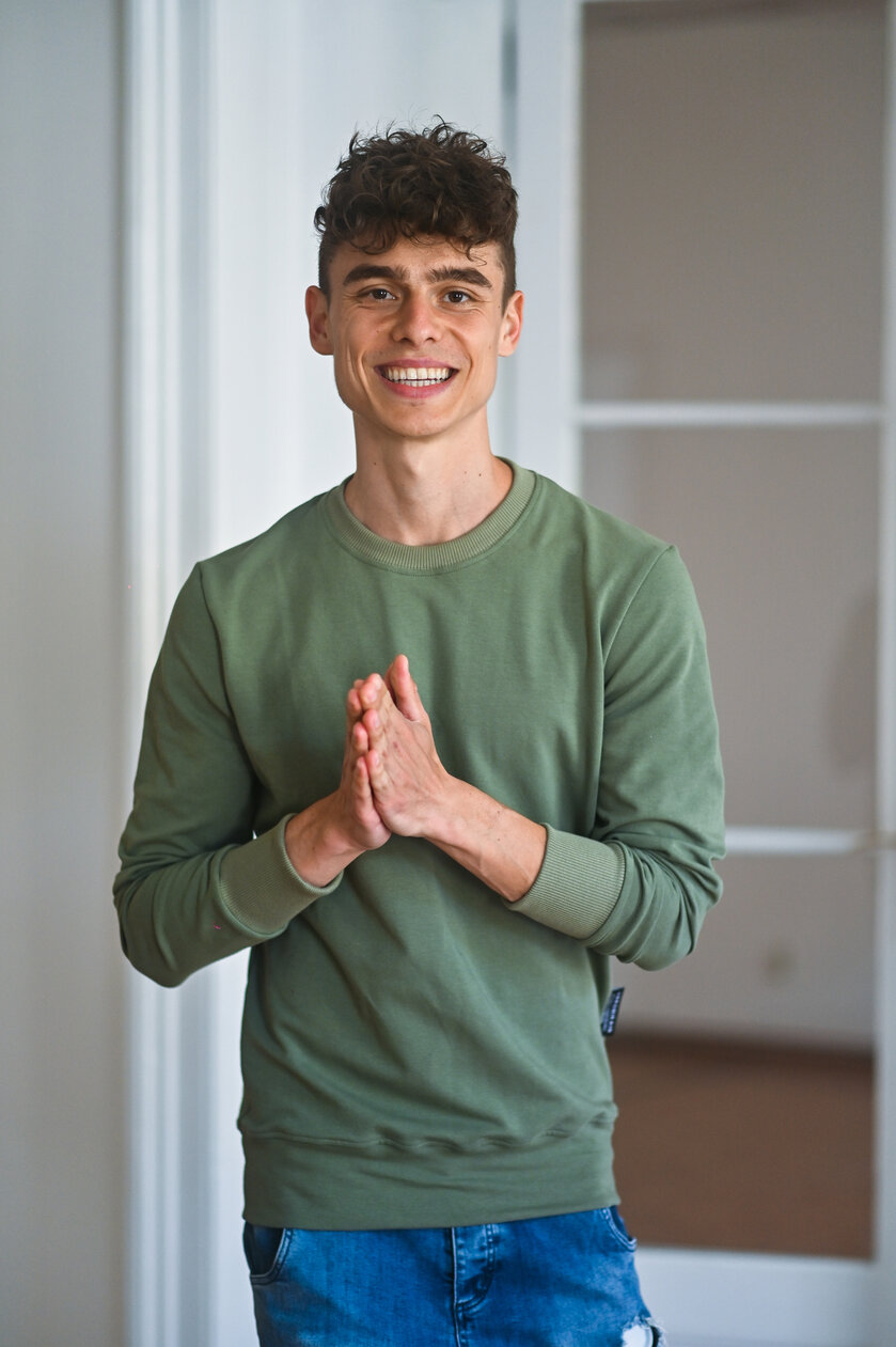 ZÁKLADNÁ PÁNSKA MIKINA HLADKÁ / VŠETKY FARBY