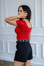 ZÁKLADNÝ CROP TOP - VÝSTRIH VPREDU AJ NA CHRBÁTE